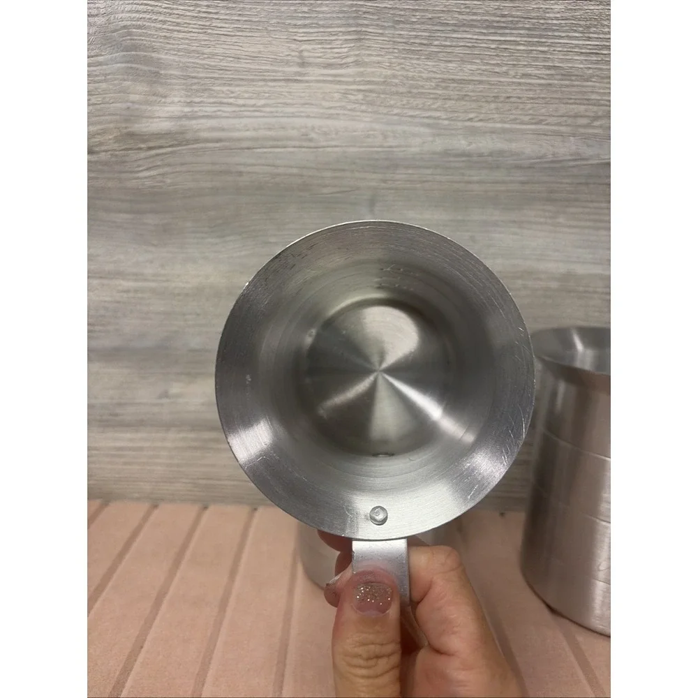 Winco Aluminum Commercial Measuring Cups 2, 1, And 1/2 Quart (C3)